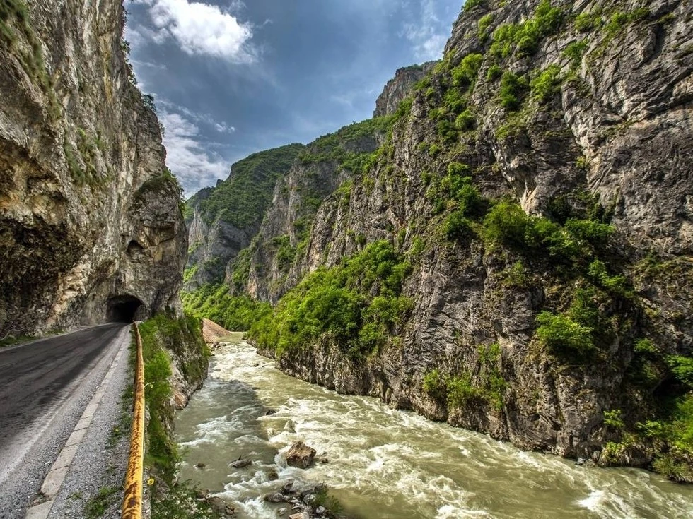 travel program image