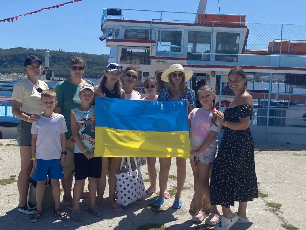 travel program image