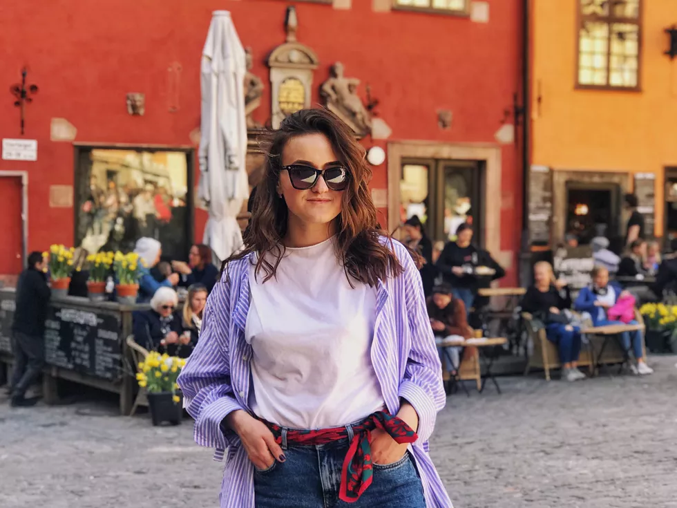 travel program image