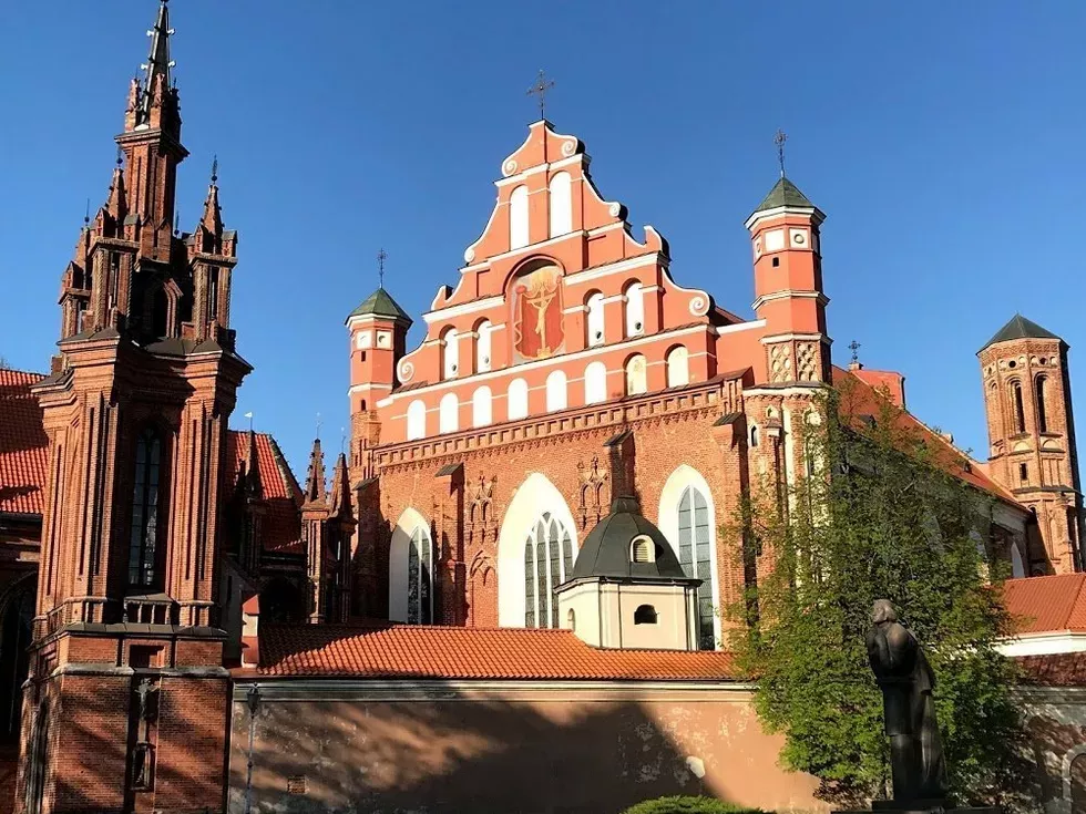 travel program image