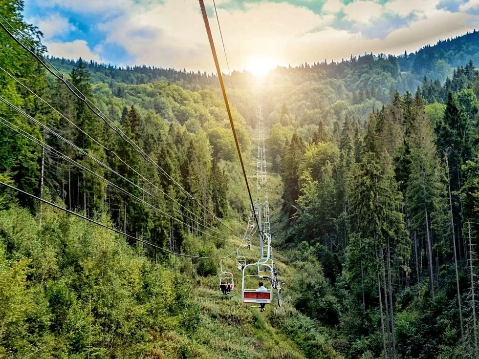 travel program image