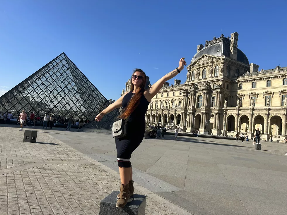 travel program image