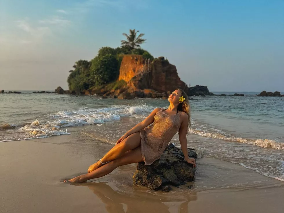 travel program image