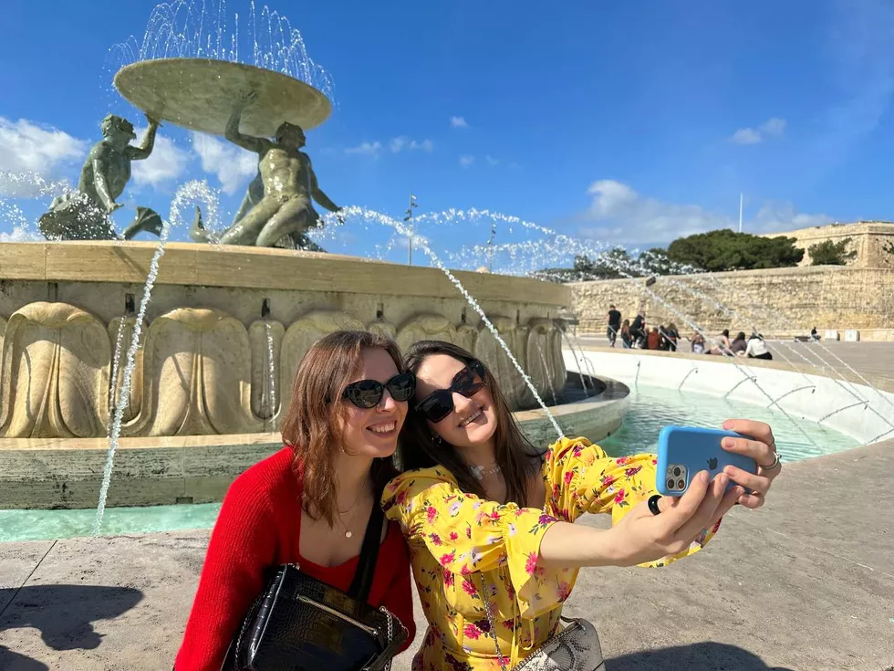 travel program image