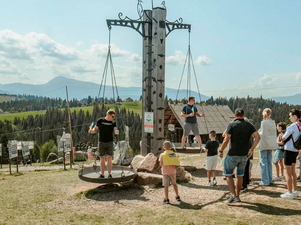 travel program image