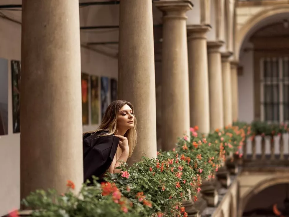 travel program image