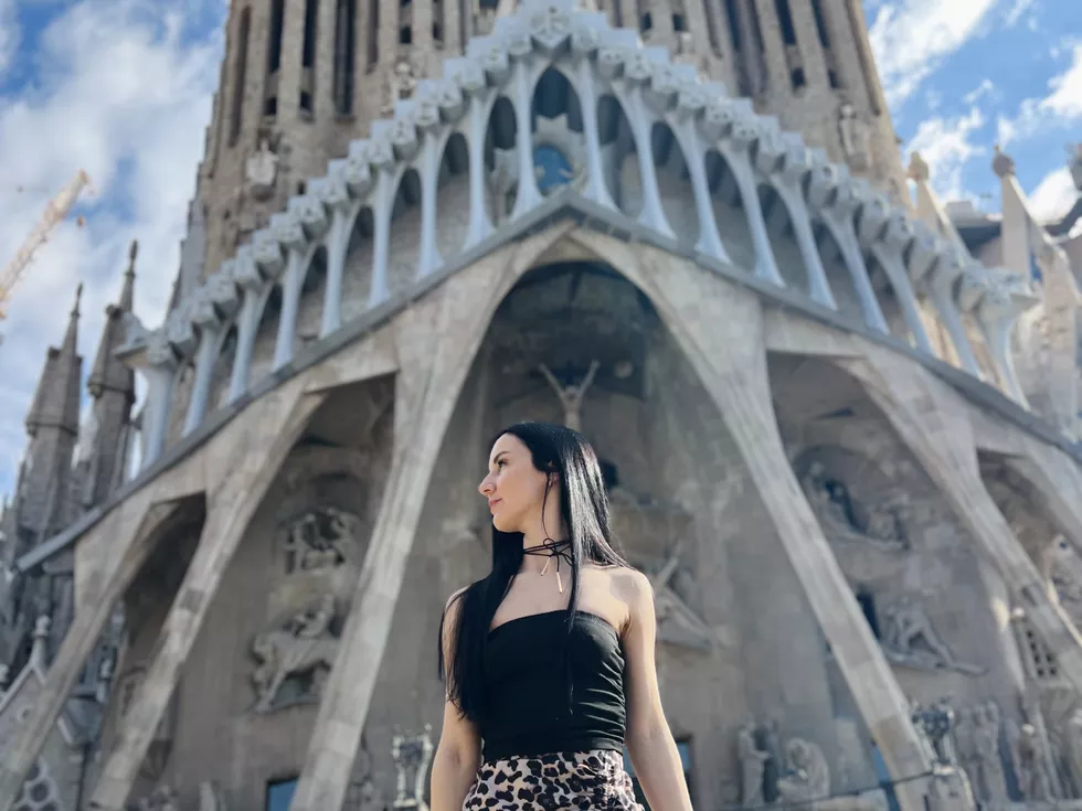 travel program image