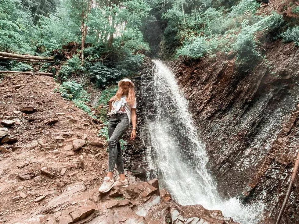 travel program image