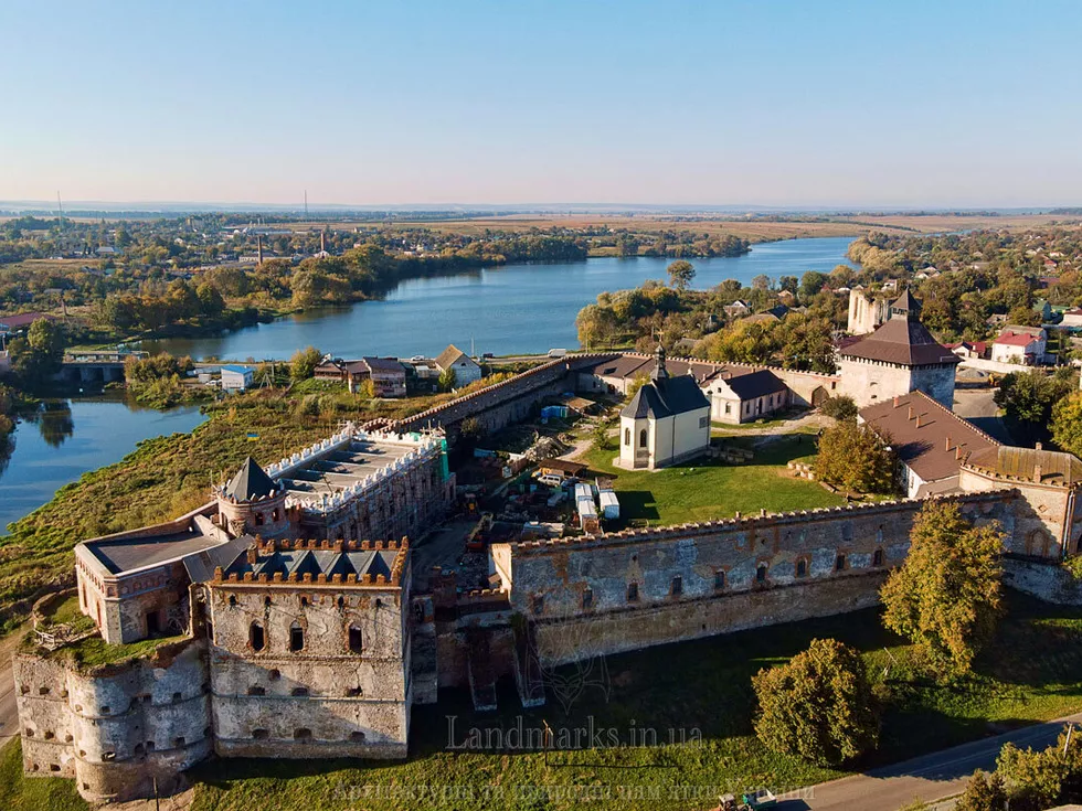 travel program image