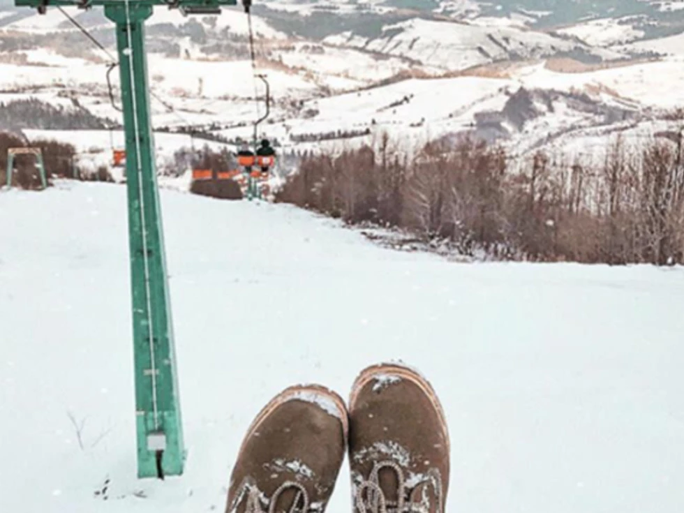 travel program image