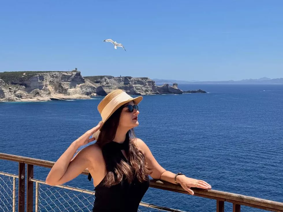 travel program image