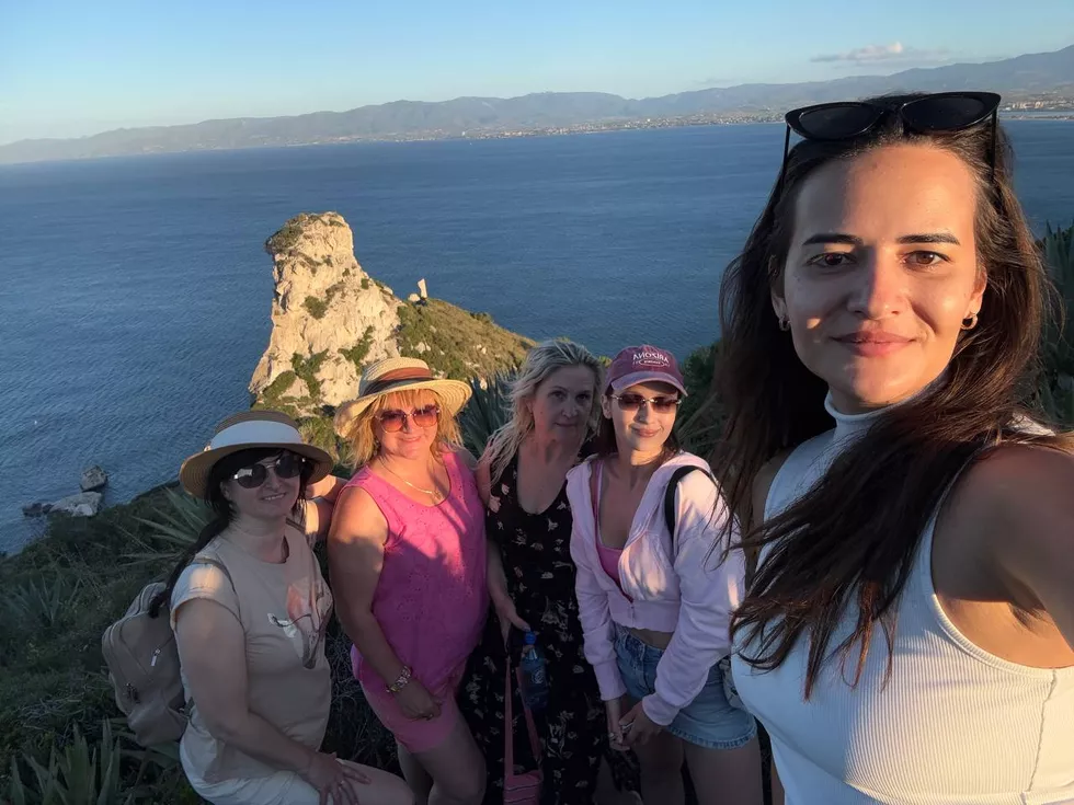 travel program image