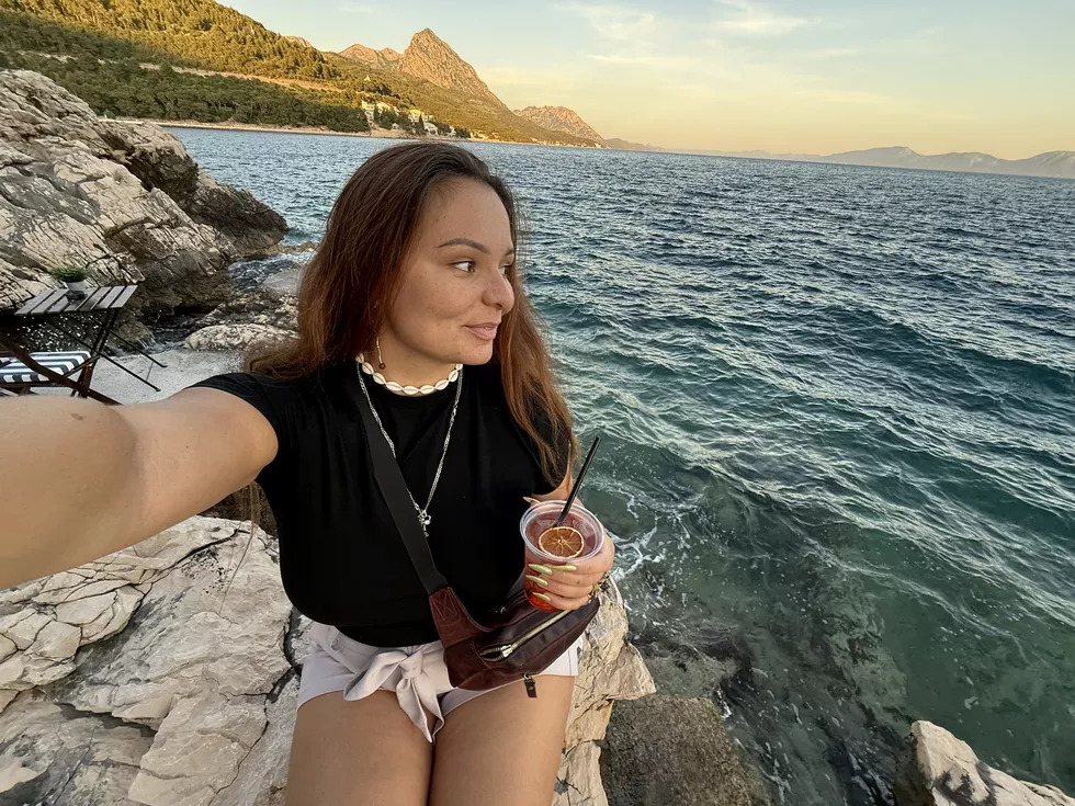 travel program image