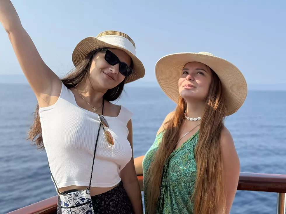 travel program image