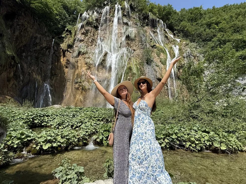 travel program image