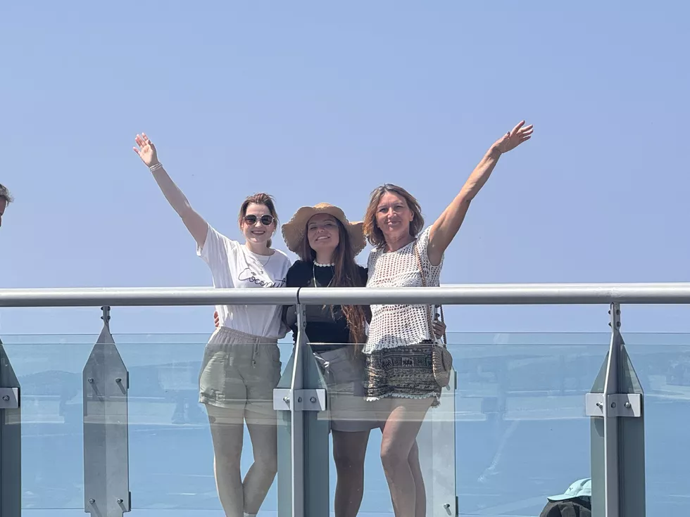 travel program image