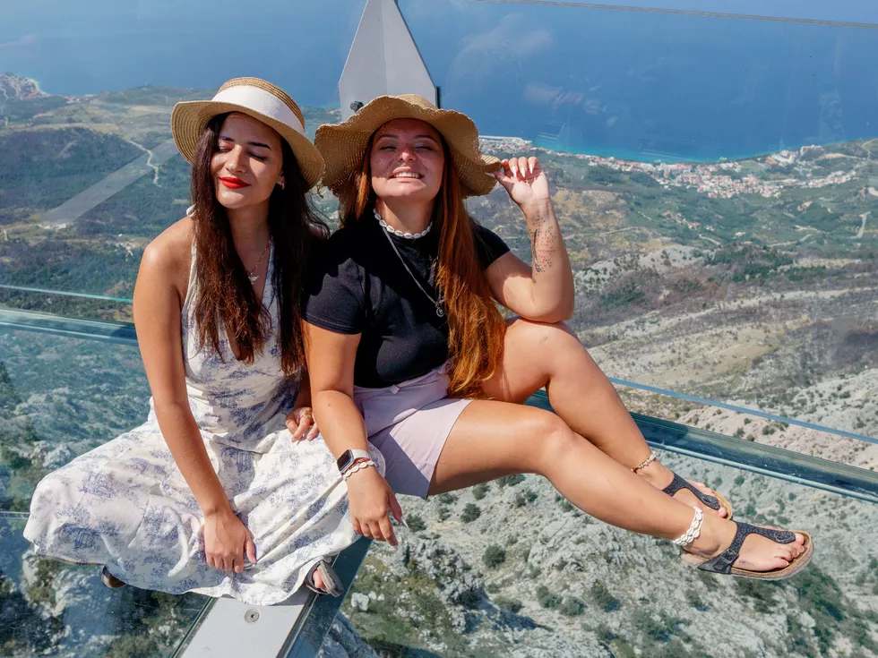 travel program image