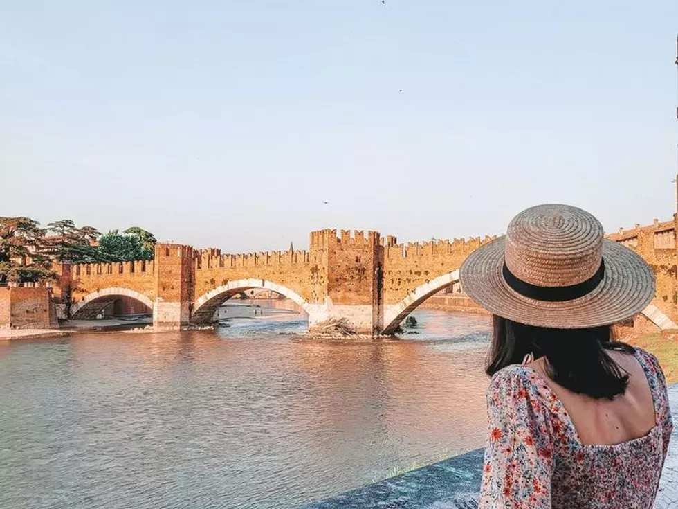 travel program image