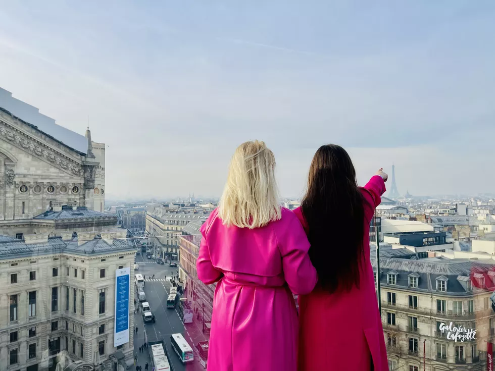 travel program image