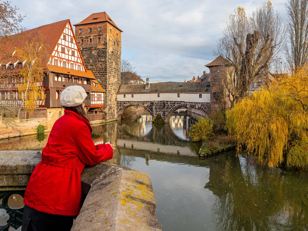 travel program image