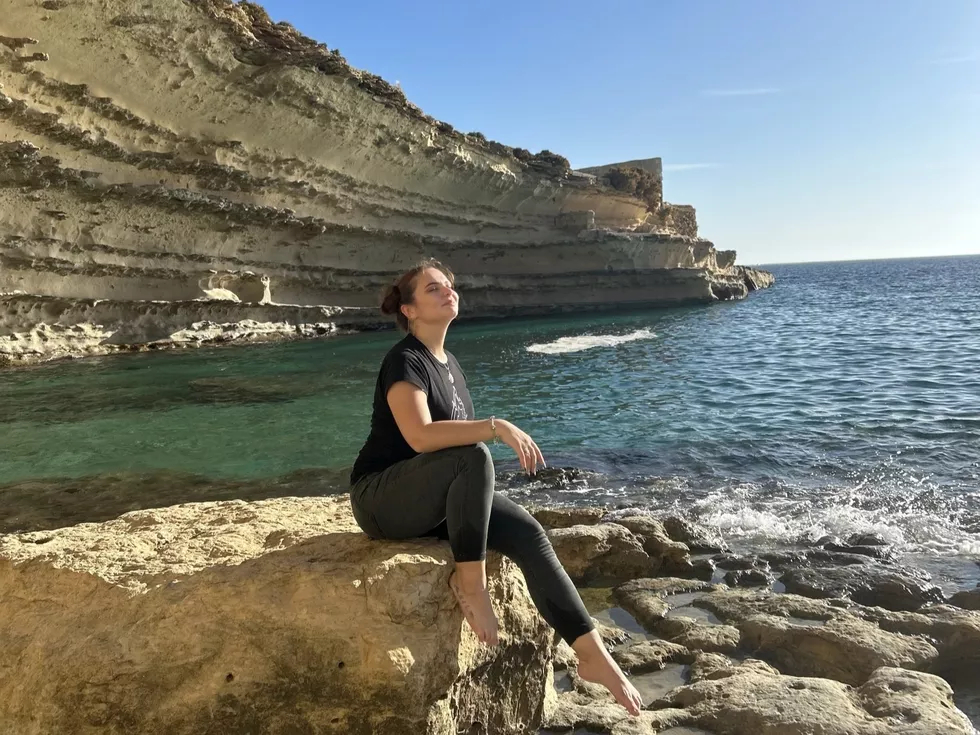 travel program image