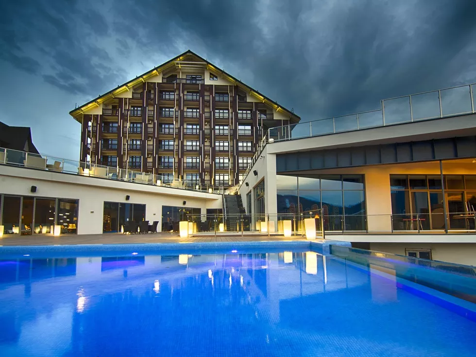 travel program image