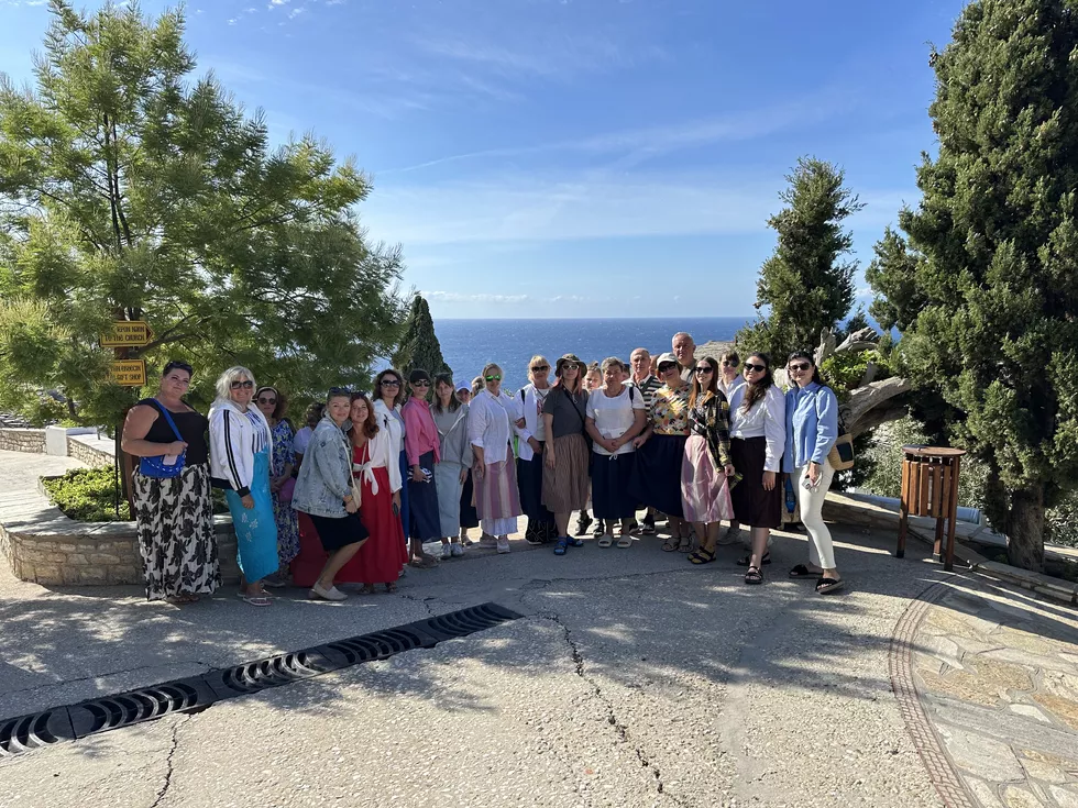 travel program image