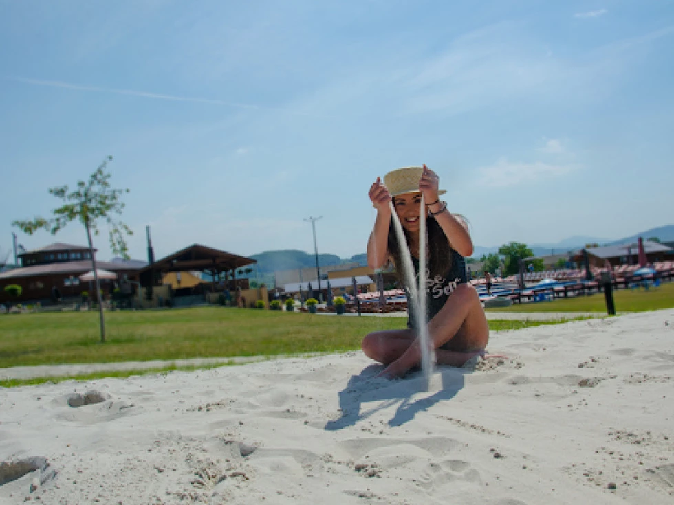 travel program image