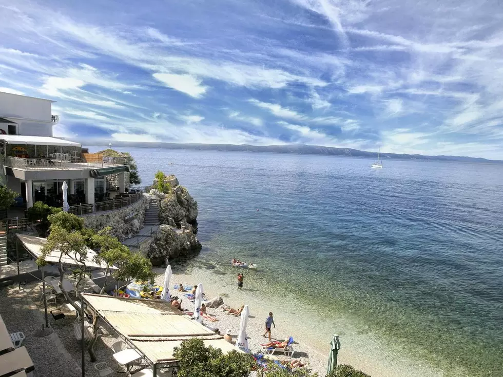 travel program image