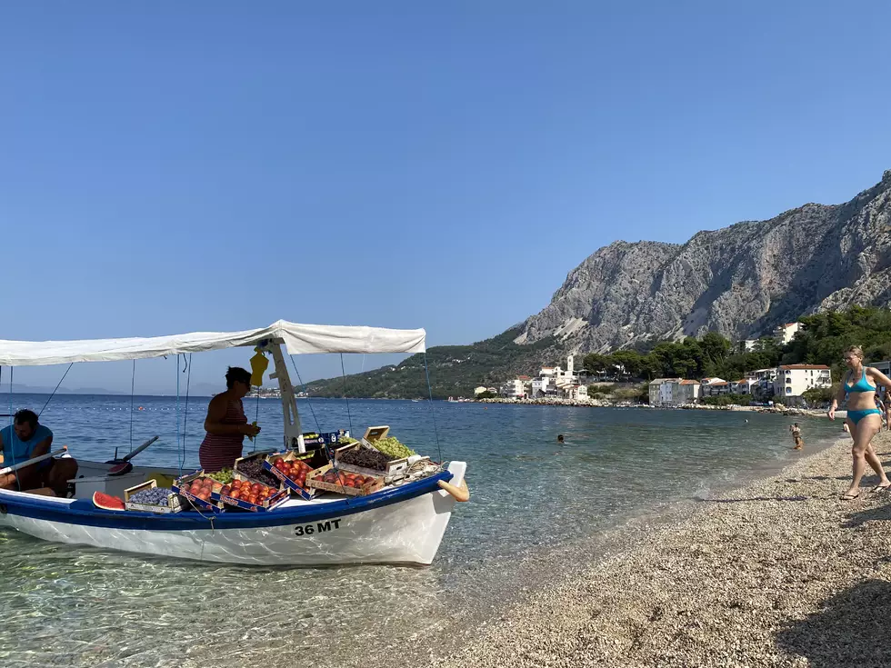 travel program image