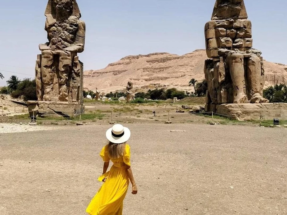 travel program image