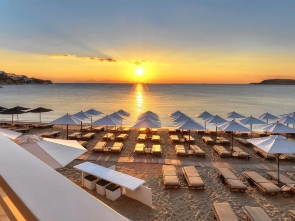 travel program image