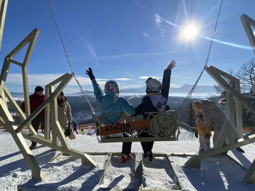 travel program image