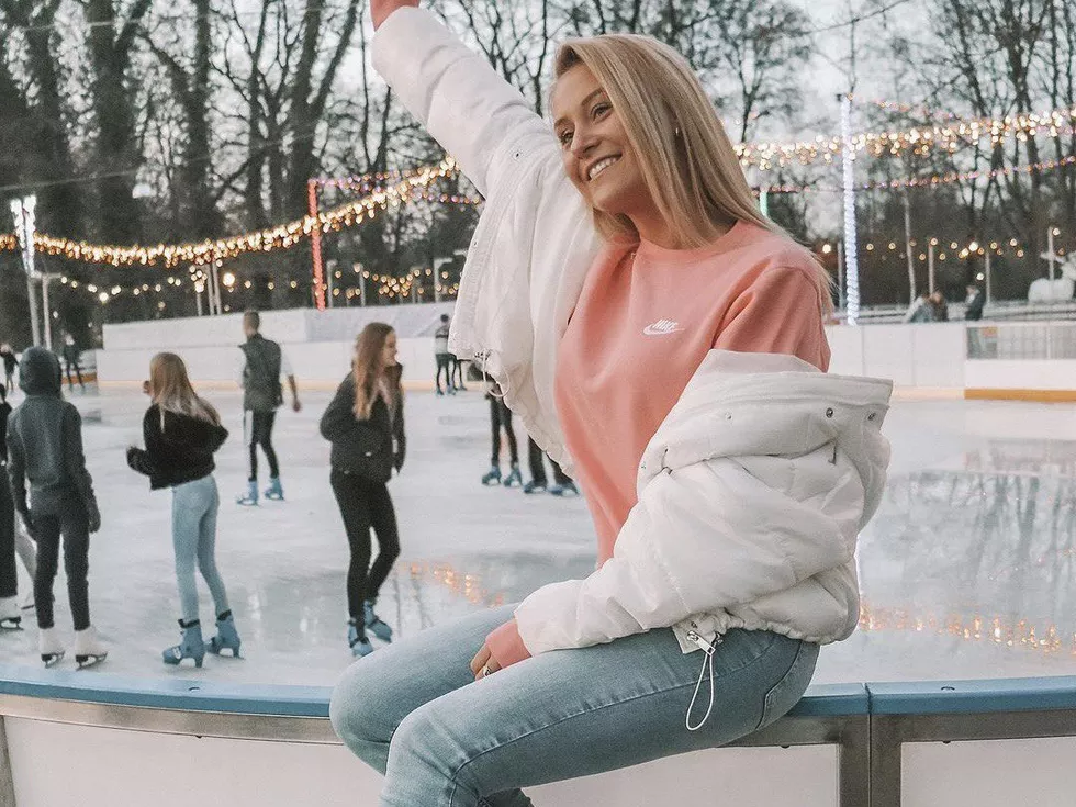 travel program image