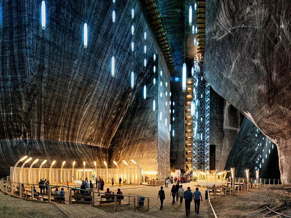 travel program image