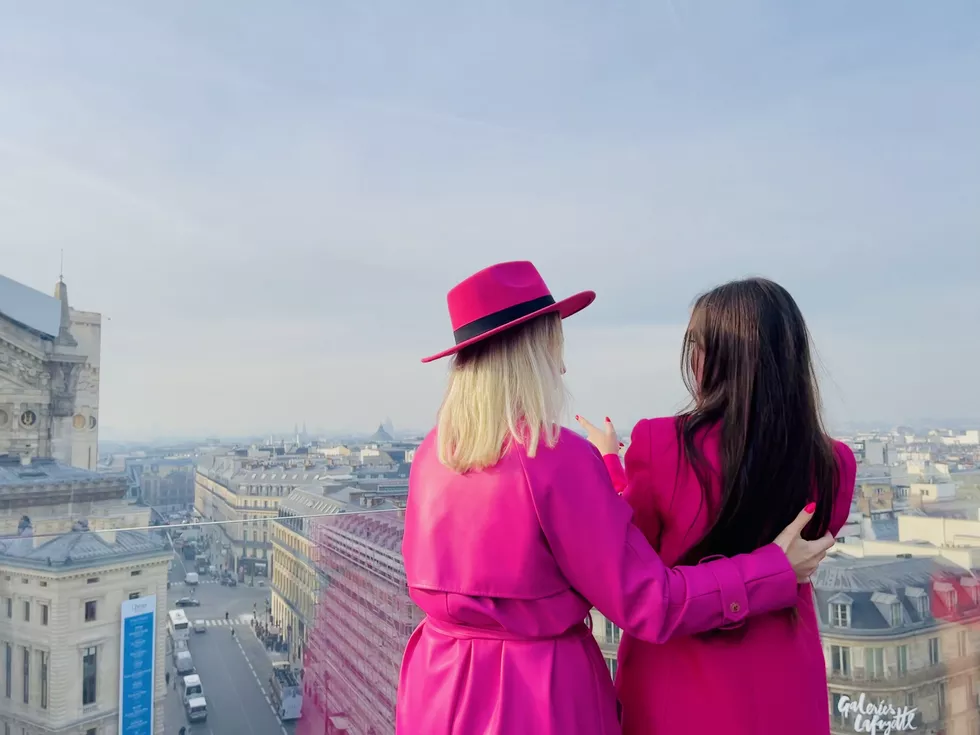 travel program image