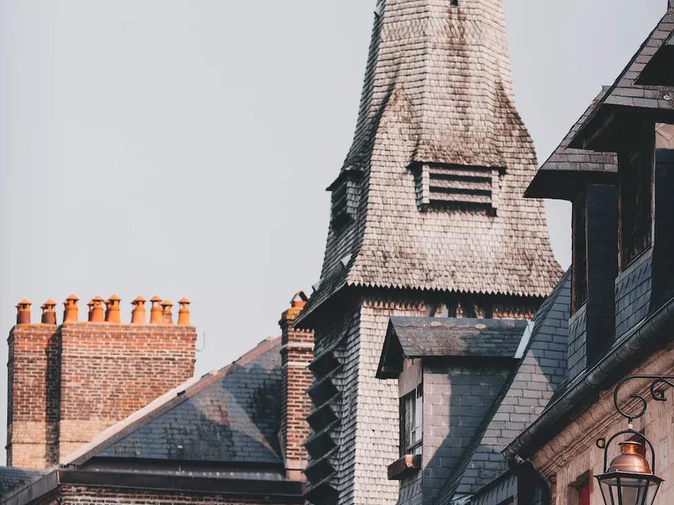 travel program image