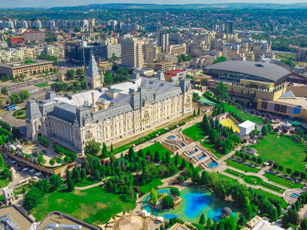 travel program image