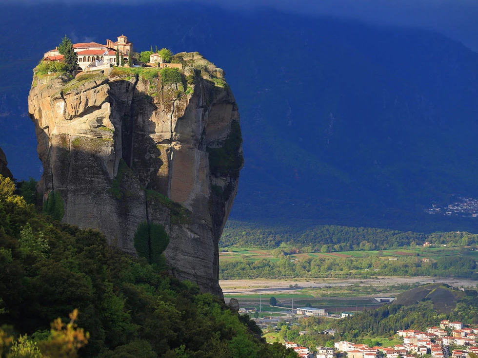 travel program image