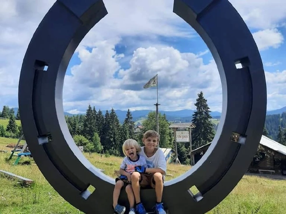 travel program image