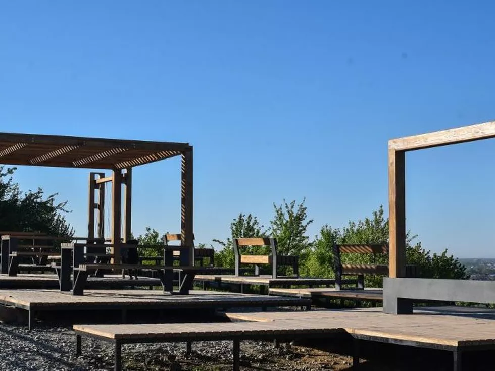 travel program image