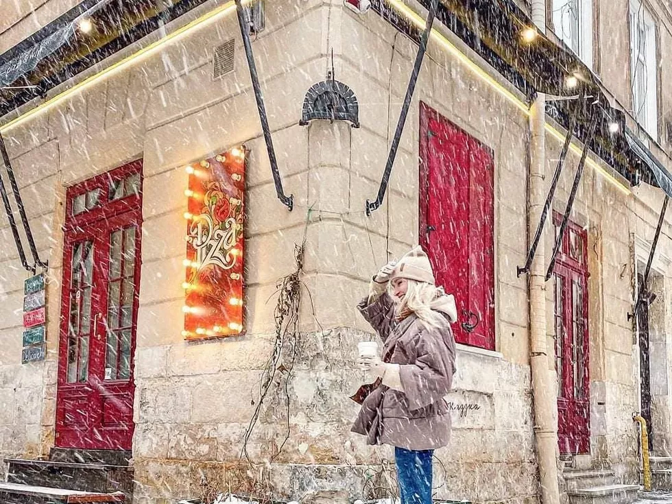 travel program image