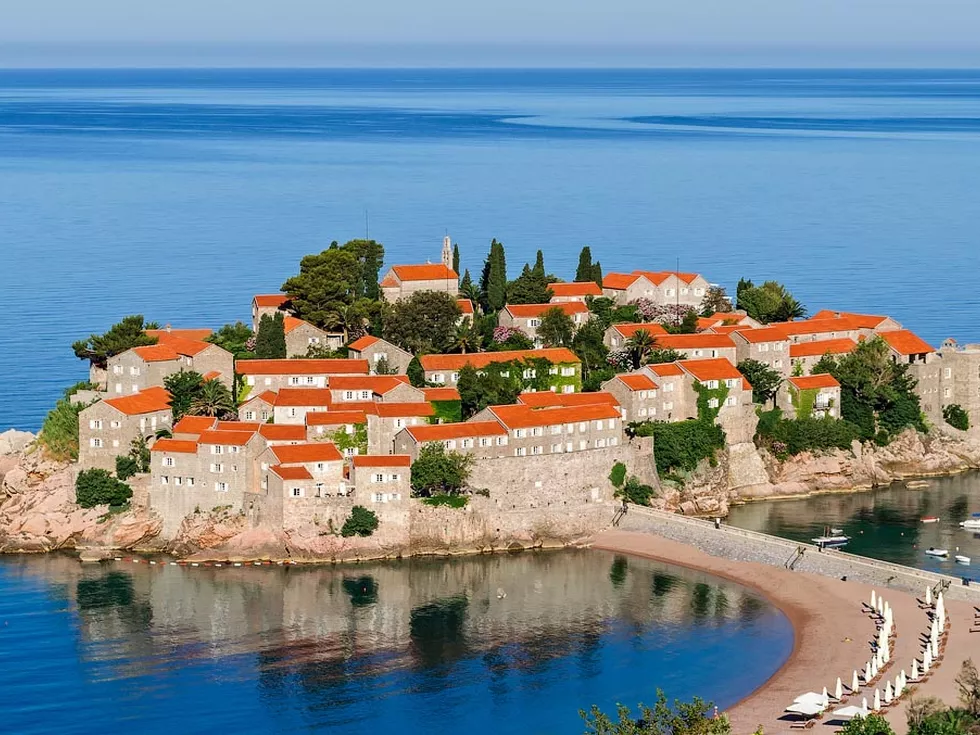 travel program image