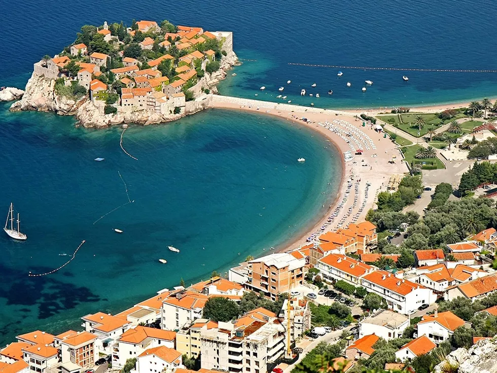 travel program image