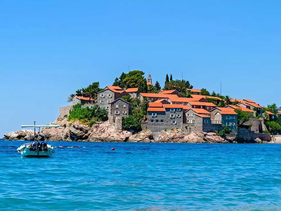 travel program image