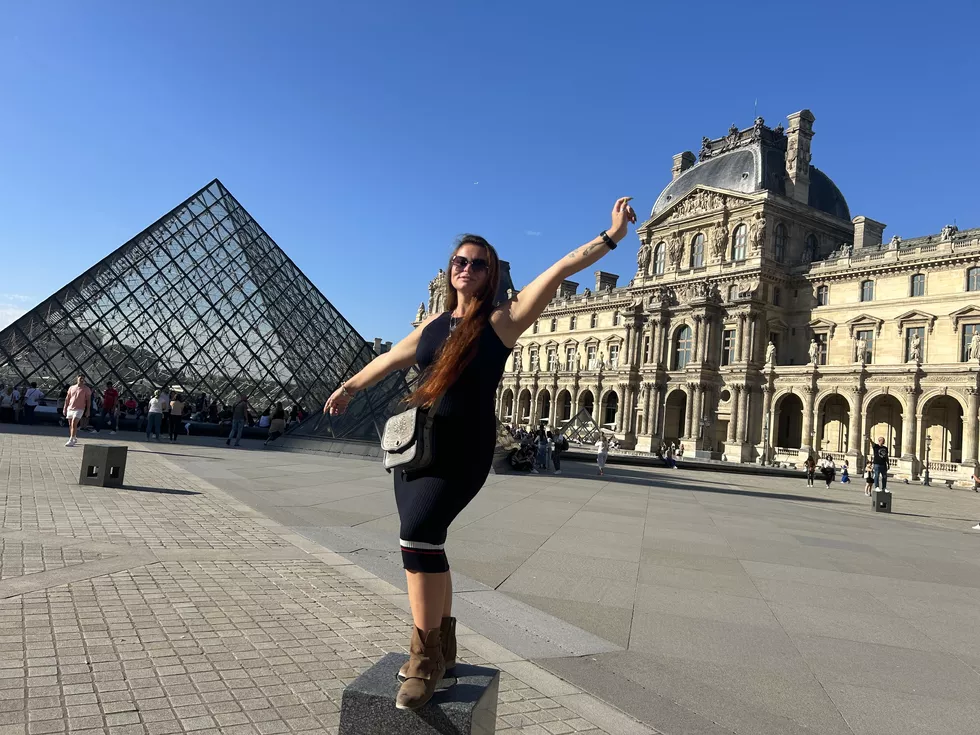 travel program image