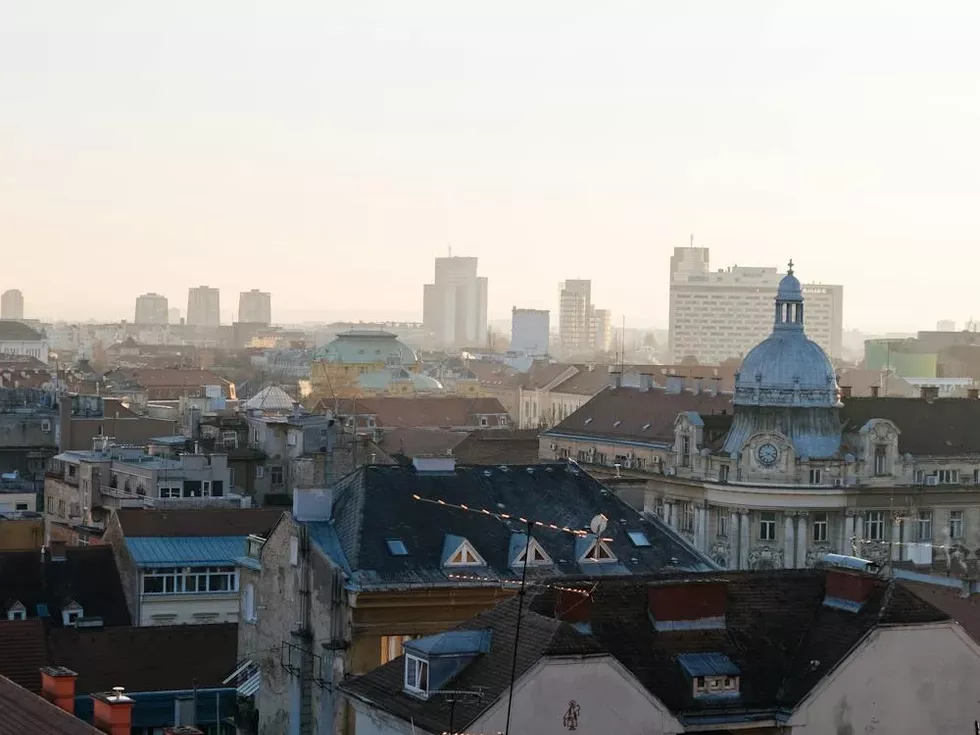 travel program image