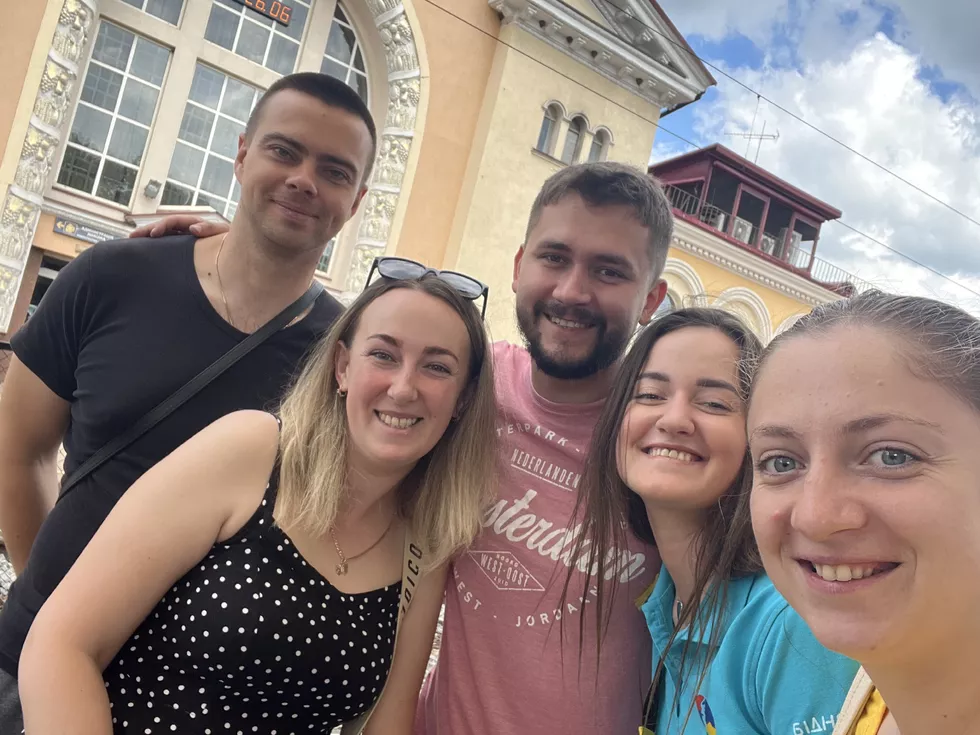 travel program image