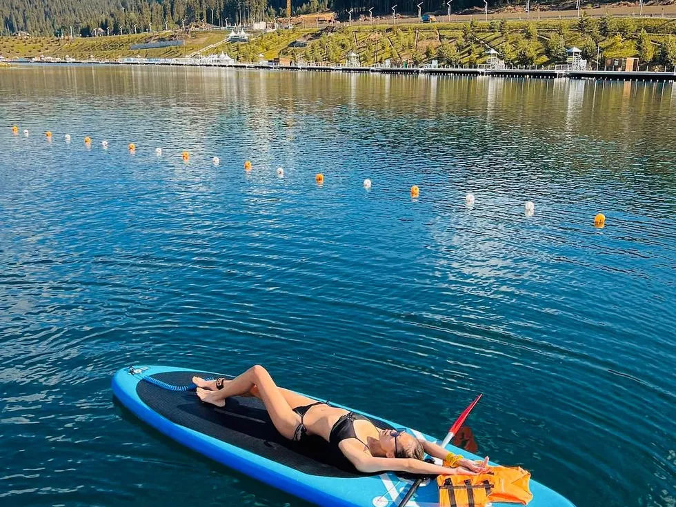 travel program image